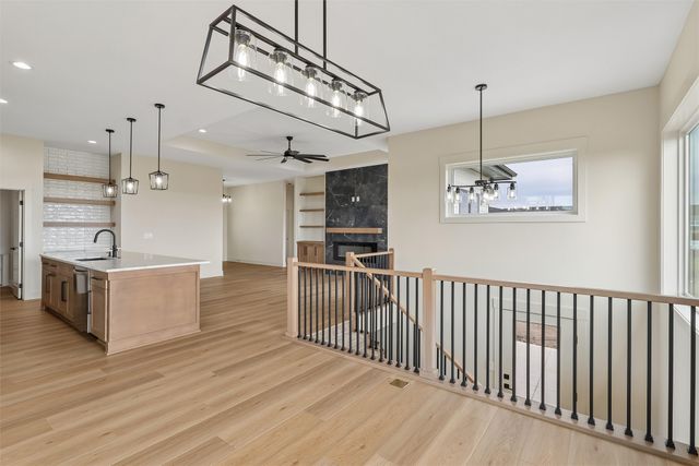 17203 Brookview Drive, Urbandale, IA 50323