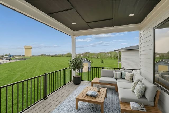 17203 Brookview Drive, Urbandale, IA 50323