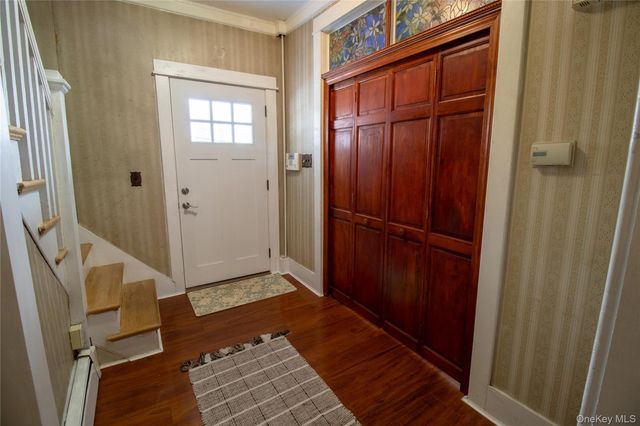 95 Scofield Street, Walden, NY 12586