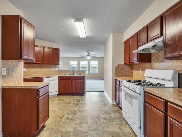 5018 Blue Spruce Hill Street, Humble, TX 77346