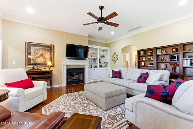 10005 Cedar Garden Dr, Louisville, KY 40291