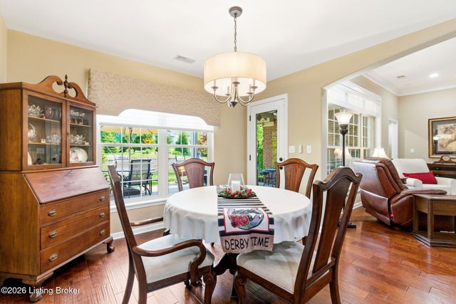 10005 Cedar Garden Dr, Louisville, KY 40291