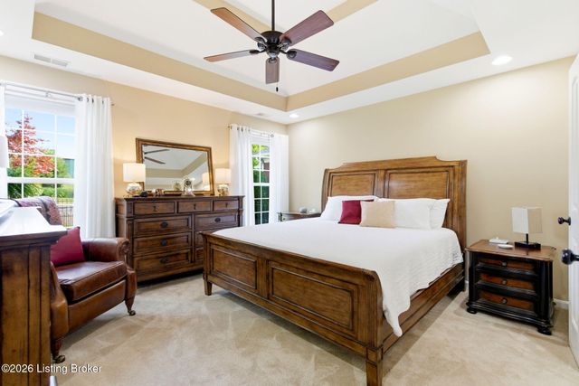 10005 Cedar Garden Dr, Louisville, KY 40291