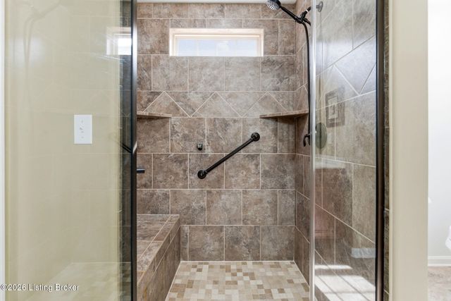 10005 Cedar Garden Dr, Louisville, KY 40291