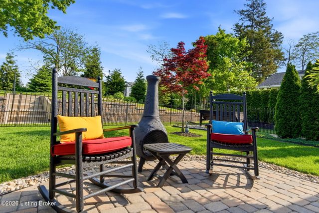 10005 Cedar Garden Dr, Louisville, KY 40291