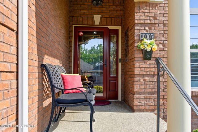 10005 Cedar Garden Dr, Louisville, KY 40291