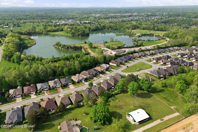 10005 Cedar Garden Dr, Louisville, KY 40291