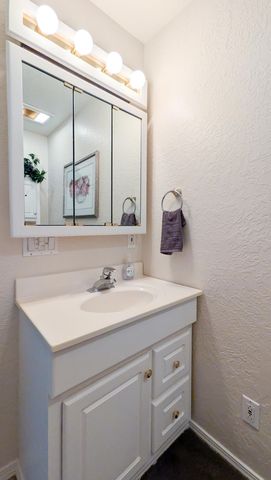 2524 Cutler Court NE, Albuquerque, NM 87106