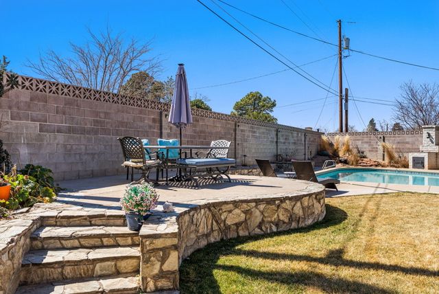 2524 Cutler Court NE, Albuquerque, NM 87106