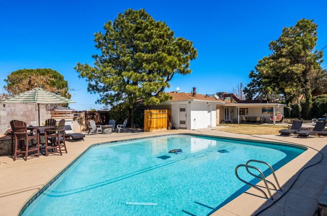 2524 Cutler Court NE, Albuquerque, NM 87106