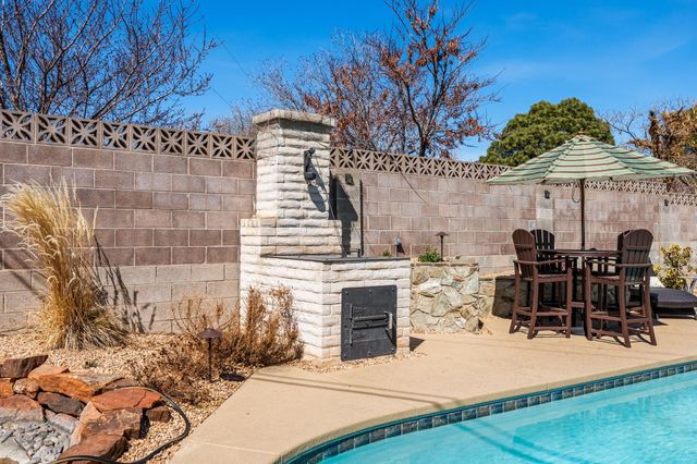 2524 Cutler Court NE, Albuquerque, NM 87106