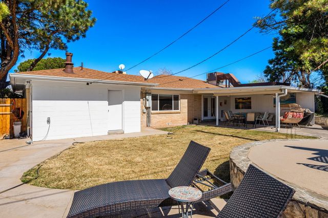 2524 Cutler Court NE, Albuquerque, NM 87106
