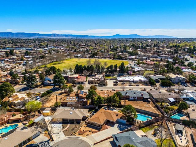 2524 Cutler Court NE, Albuquerque, NM 87106