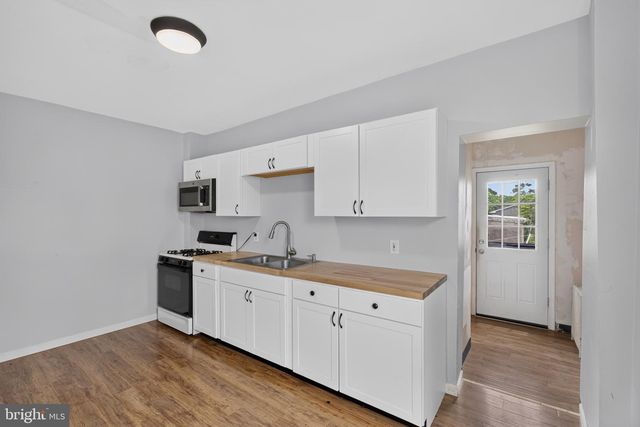 1245 E 11TH ST, Crum Lynne, PA 19022