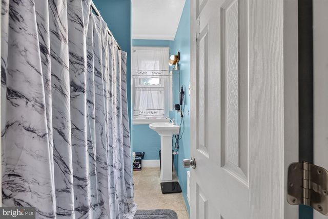 1245 E 11TH ST, Crum Lynne, PA 19022