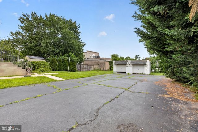 1245 E 11TH ST, Crum Lynne, PA 19022