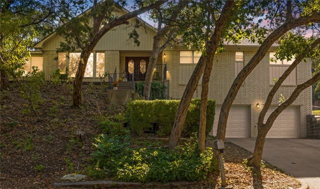 2621 Arroyo Road, Waco, TX 76710