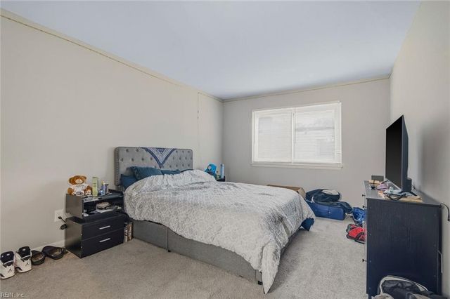 1525 Malibu PL, Newport News, VA 23608