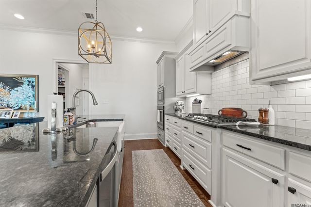 2196 Iberville Ave, Zachary, LA 70791