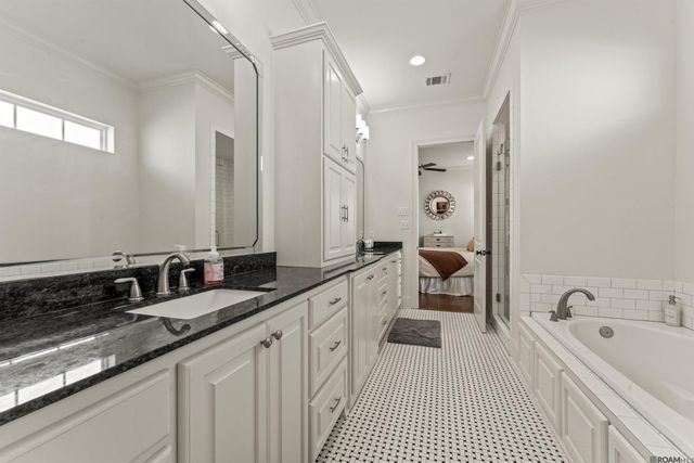 2196 Iberville Ave, Zachary, LA 70791