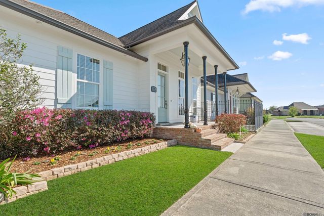 2196 Iberville Ave, Zachary, LA 70791