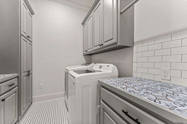 2196 Iberville Ave, Zachary, LA 70791