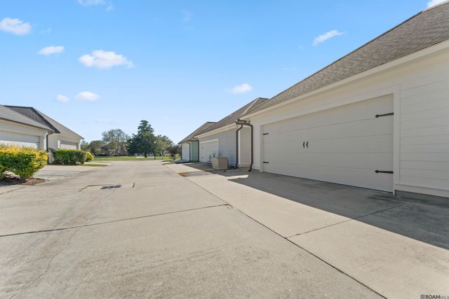 2196 Iberville Ave, Zachary, LA 70791