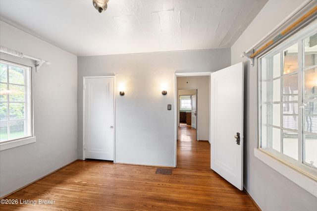 2150 Winston Ave, Louisville, KY 40205