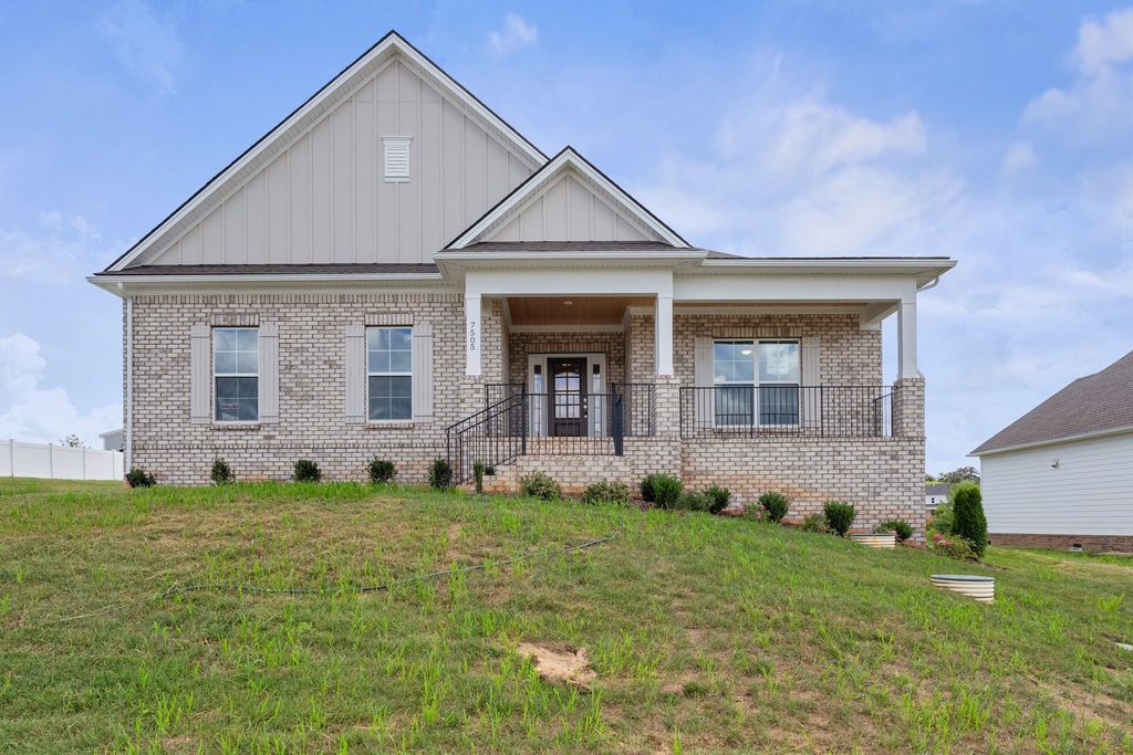 7505 Shoal Mill Point, Fairview, TN 37062