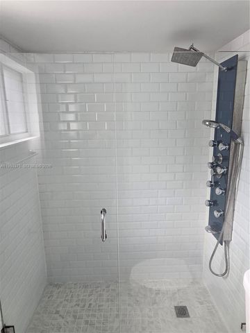 1646 NW 1st Pl 1, Miami, FL 33136