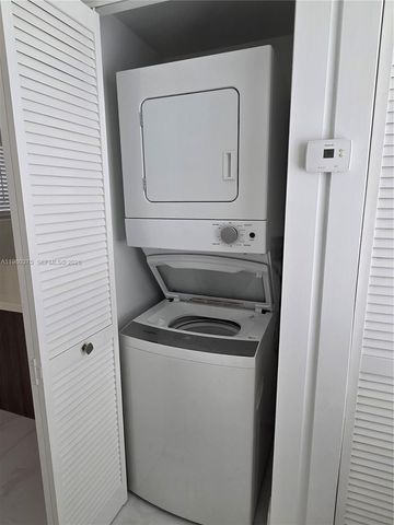 1646 NW 1st Pl 1, Miami, FL 33136