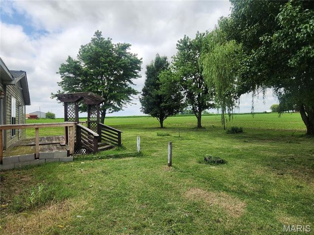 3021 Carlyle Avenue, Belleville, IL 62221