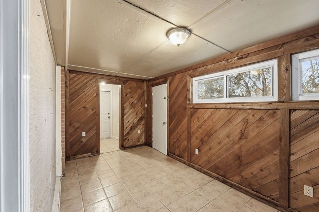 1809 James Street, Irving, TX 75061