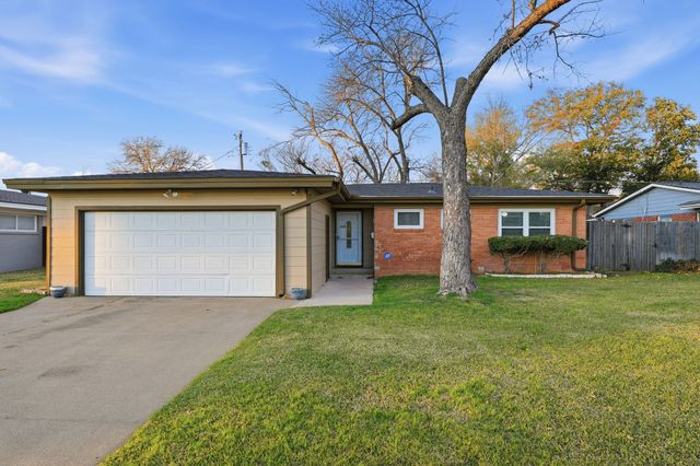 1809 James Street, Irving, TX 75061