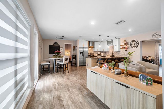 12301 NW 29th St, Sunrise, FL 33323