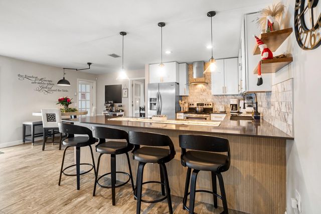 12301 NW 29th St, Sunrise, FL 33323