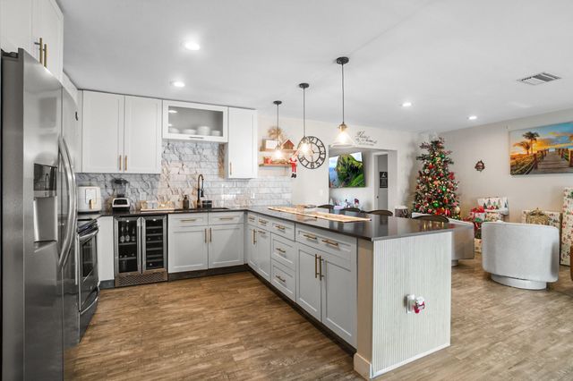 12301 NW 29th St, Sunrise, FL 33323