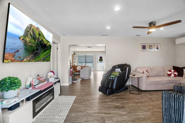 12301 NW 29th St, Sunrise, FL 33323