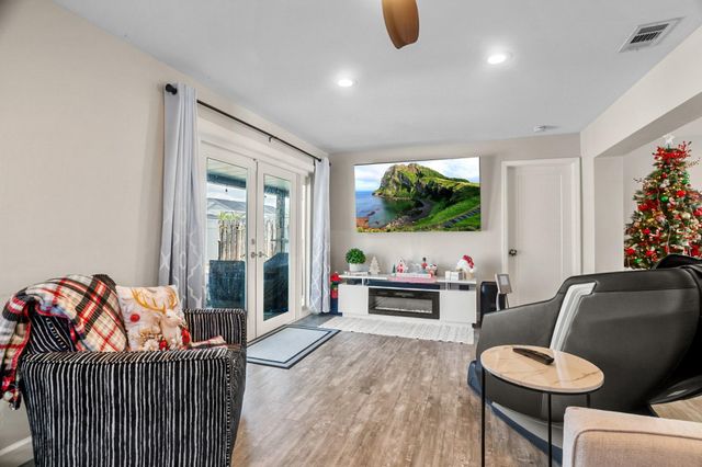 12301 NW 29th St, Sunrise, FL 33323