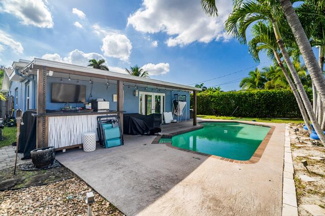 12301 NW 29th St, Sunrise, FL 33323