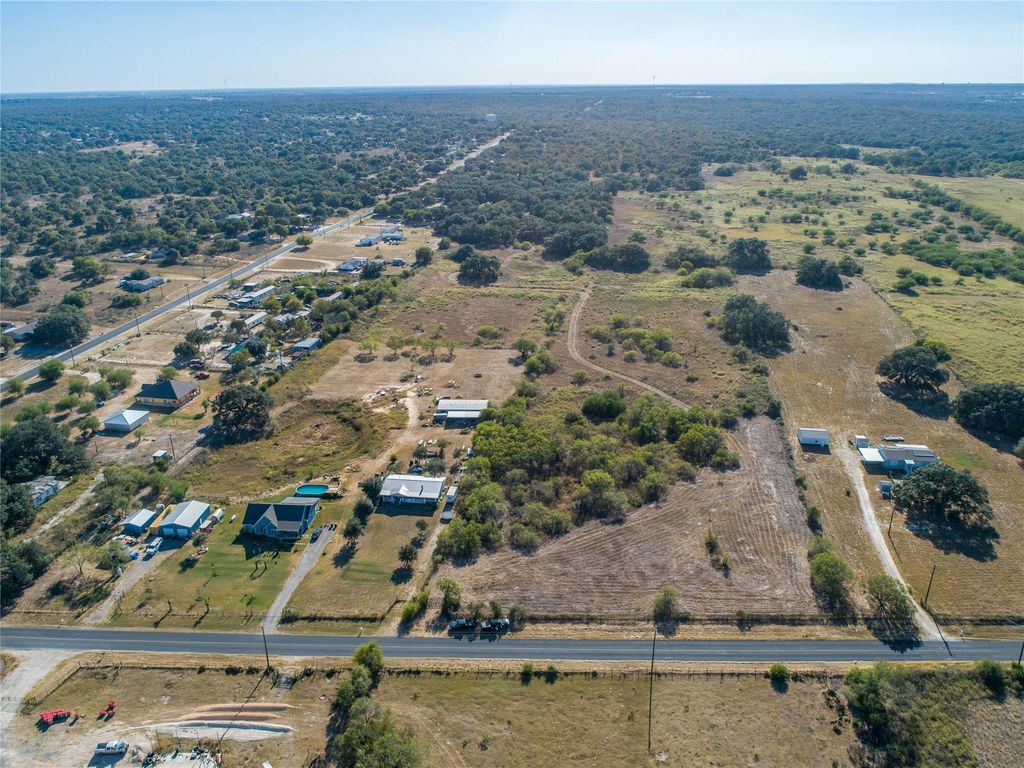 21123 Lamm RD, Elmendorf, TX 78112