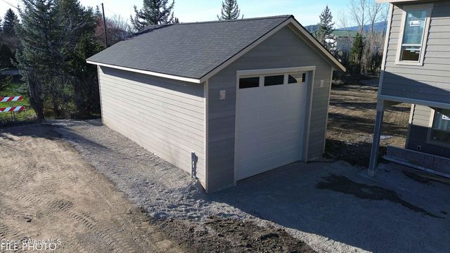 4524 E Davin DR, Post Falls, ID 83854