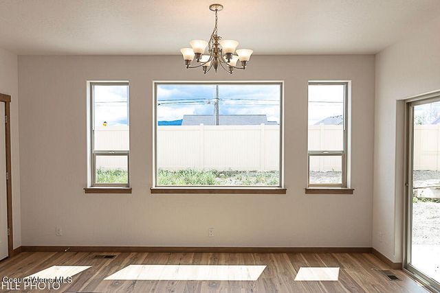 4524 E Davin DR, Post Falls, ID 83854