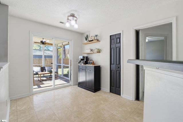 237 Kittiwake Lane, Boiling Springs, SC 29316