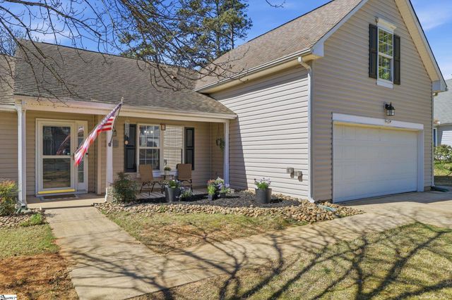 237 Kittiwake Lane, Boiling Springs, SC 29316