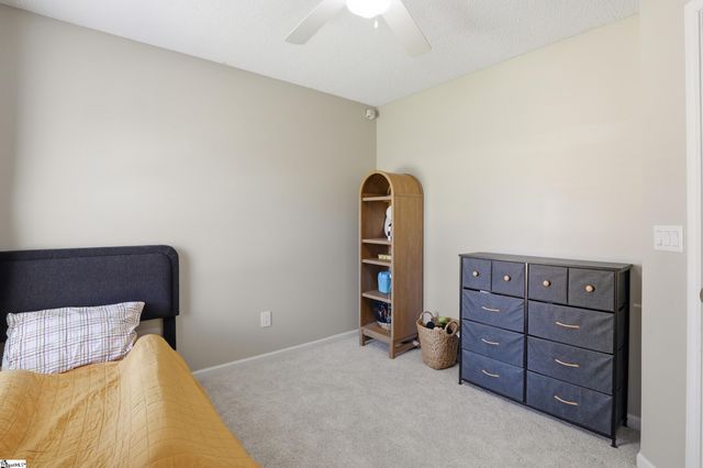 237 Kittiwake Lane, Boiling Springs, SC 29316