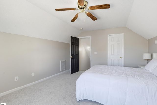 237 Kittiwake Lane, Boiling Springs, SC 29316