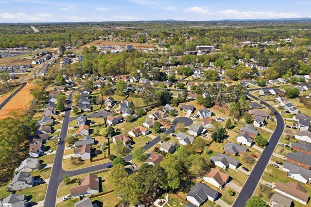 237 Kittiwake Lane, Boiling Springs, SC 29316