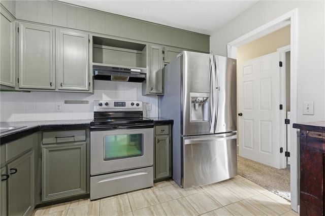 16515 E 35th Terrace, Independence, MO 64055