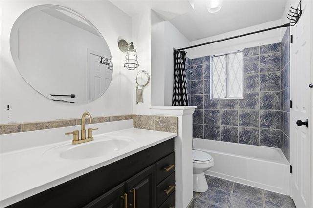 16515 E 35th Terrace, Independence, MO 64055